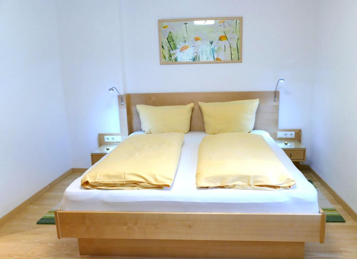 Apartamento Haus Lundegg Finkenberg Exterior foto